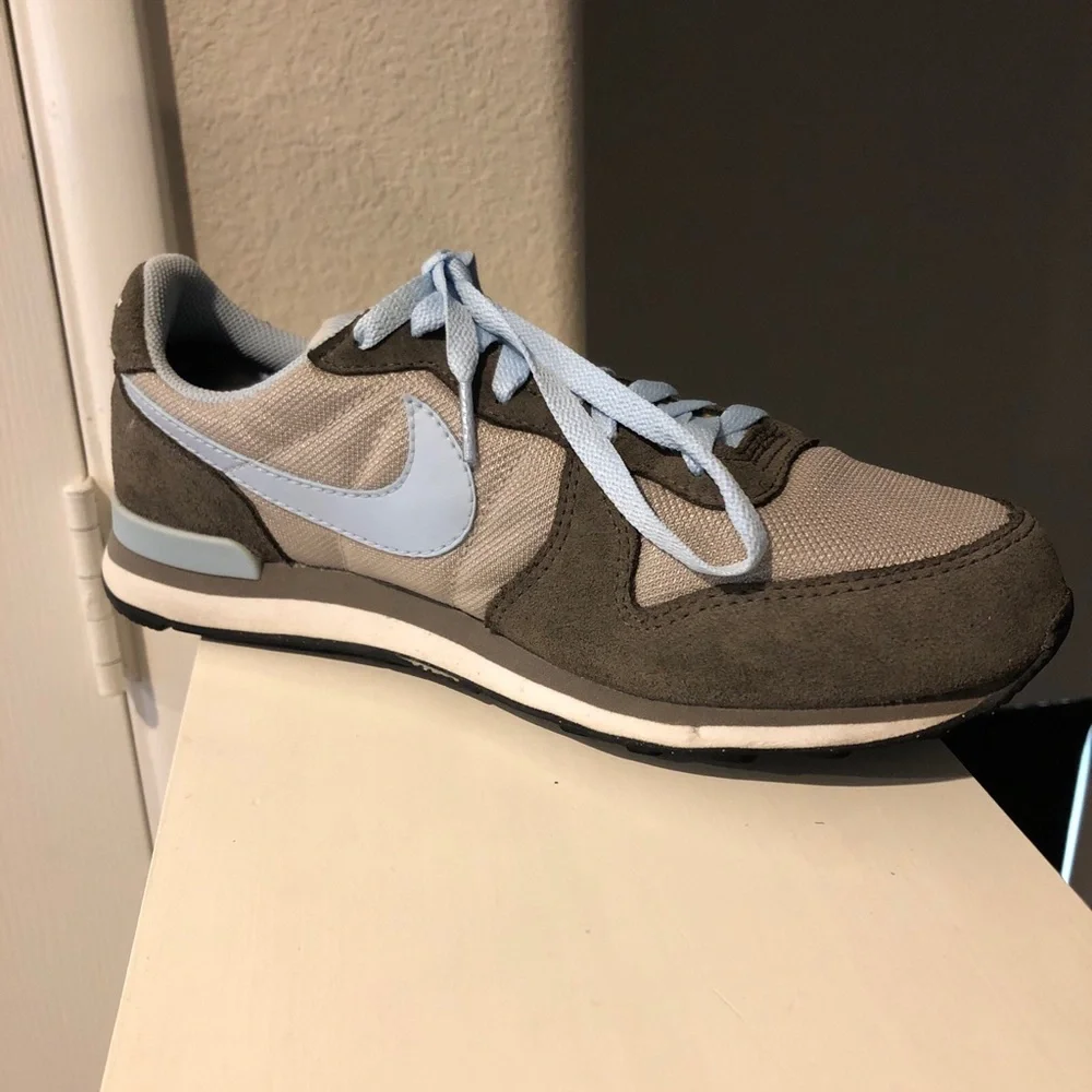 Nike classic running